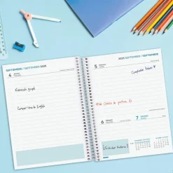 Finocam Agenda espiral cuarto Cool negro 2025-2026 día página