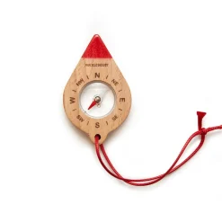 Kikkerland Brújula de madera Huckleberry