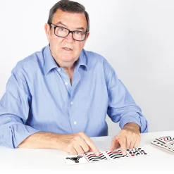 Akros Dominó tacto visual