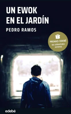 Un Ewok en el jardín